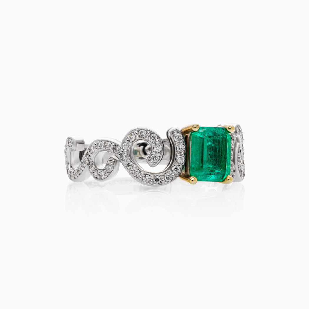 Pierścionek z białego złota ze szmaragdem - 0,77 ct i diamentami  -  0,34 ct - próba 585