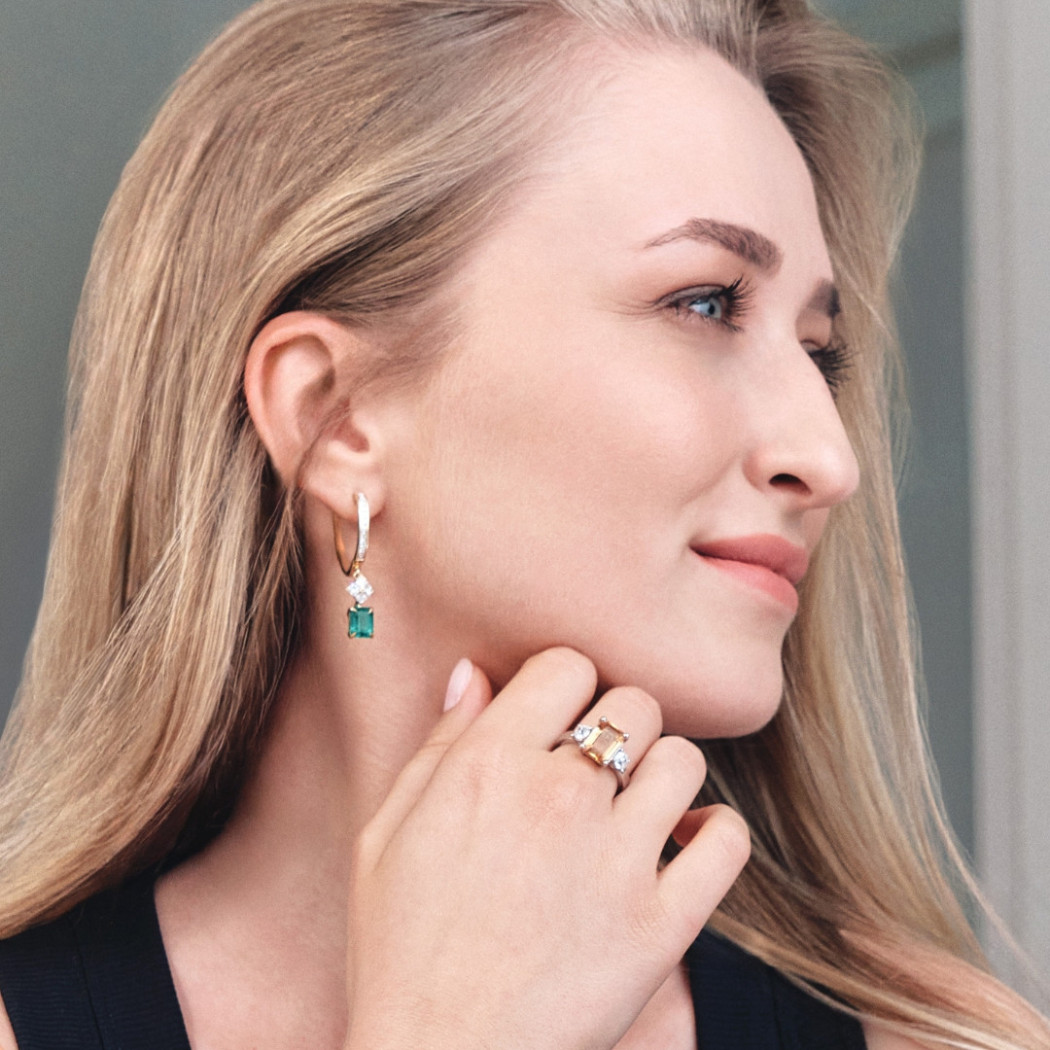 Kolczyki z żółtego złota ze szmaragdami - 3,44 ct i diamentami - 4,90 ct - próba 585